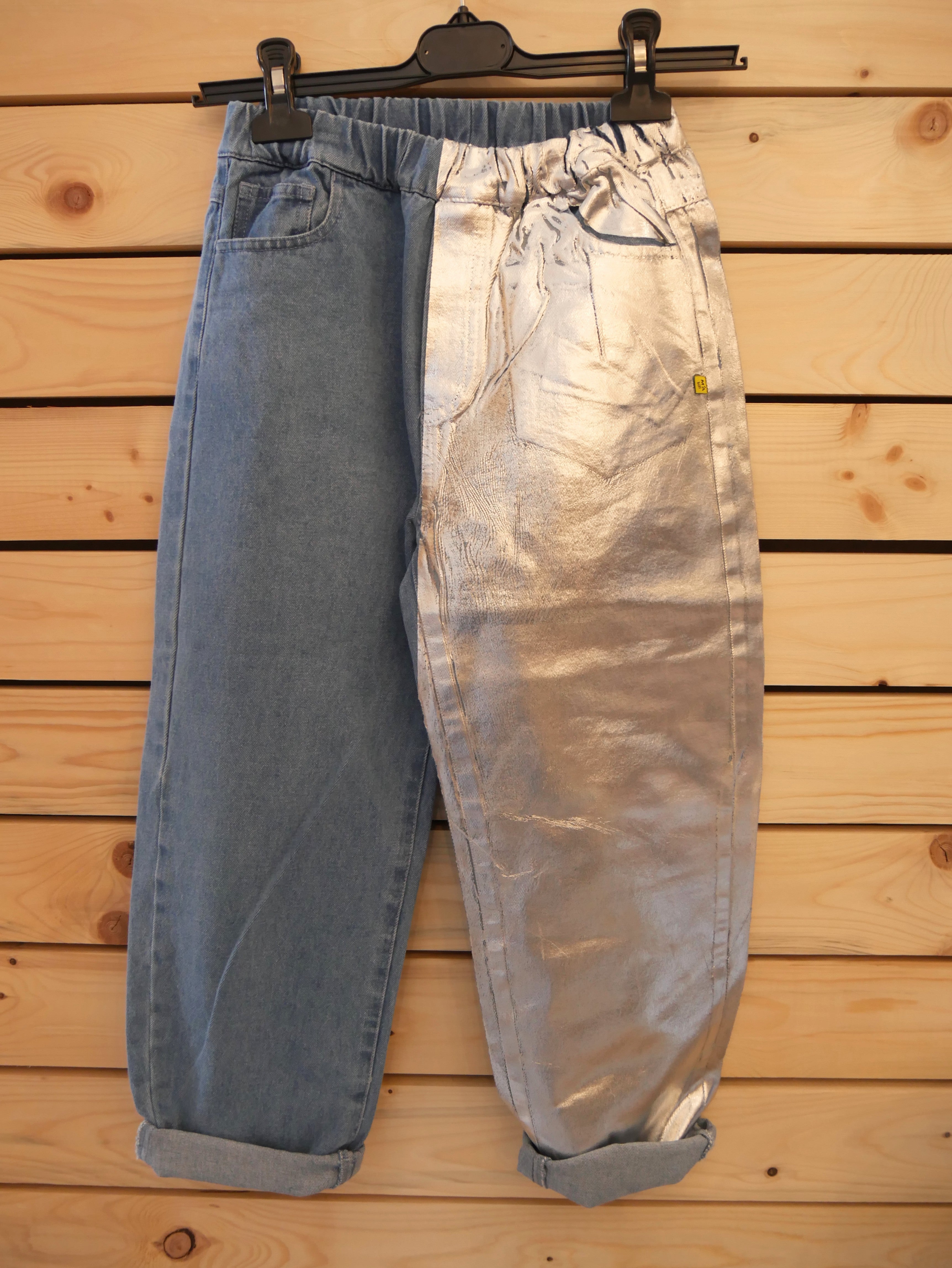 MA Kids Jeans in Gr. 134 NEU