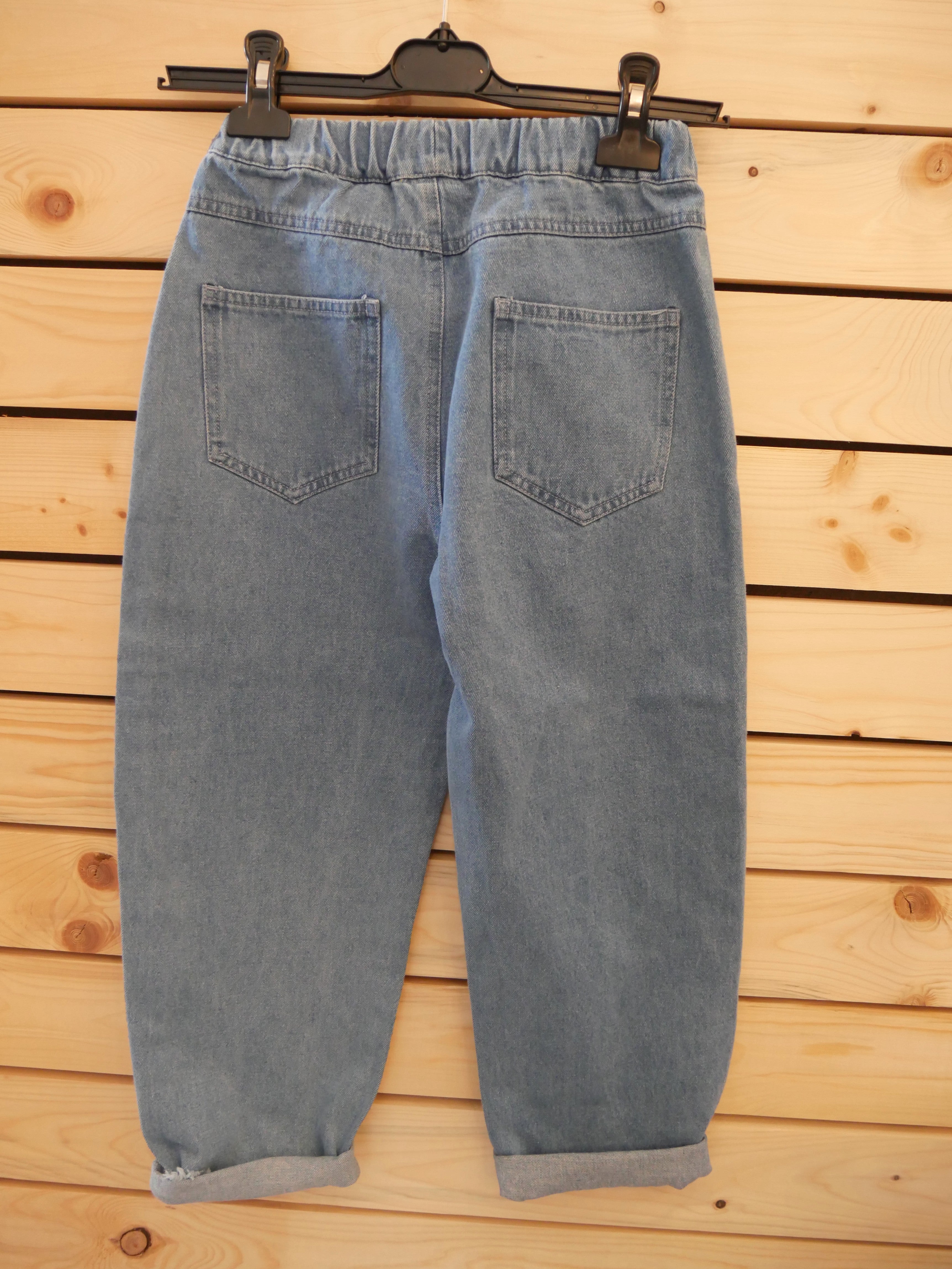 MA Kids Jeans in Gr. 134 NEU