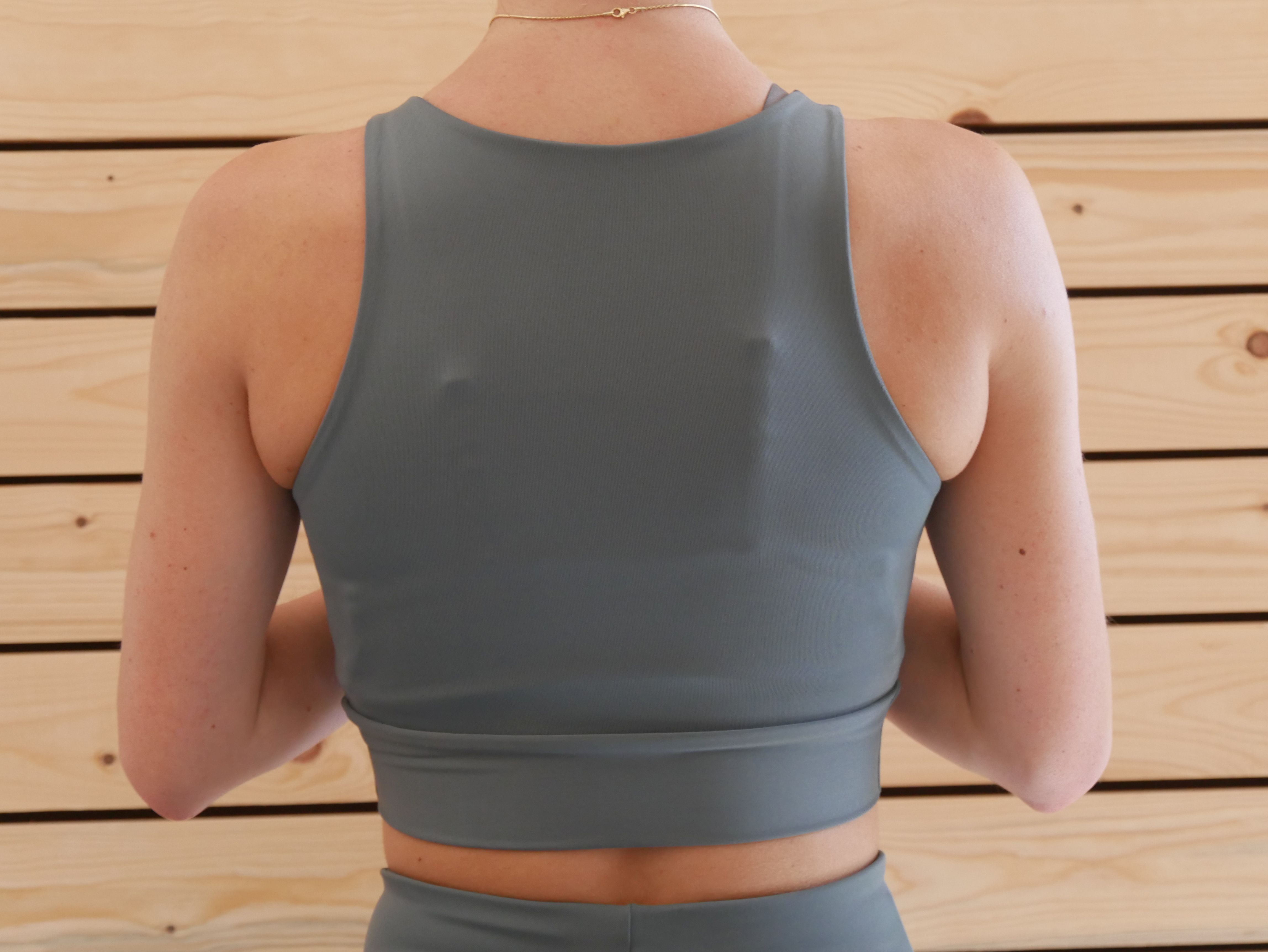 G.Tomm Sport Crop Top in Gr. L -NEU-