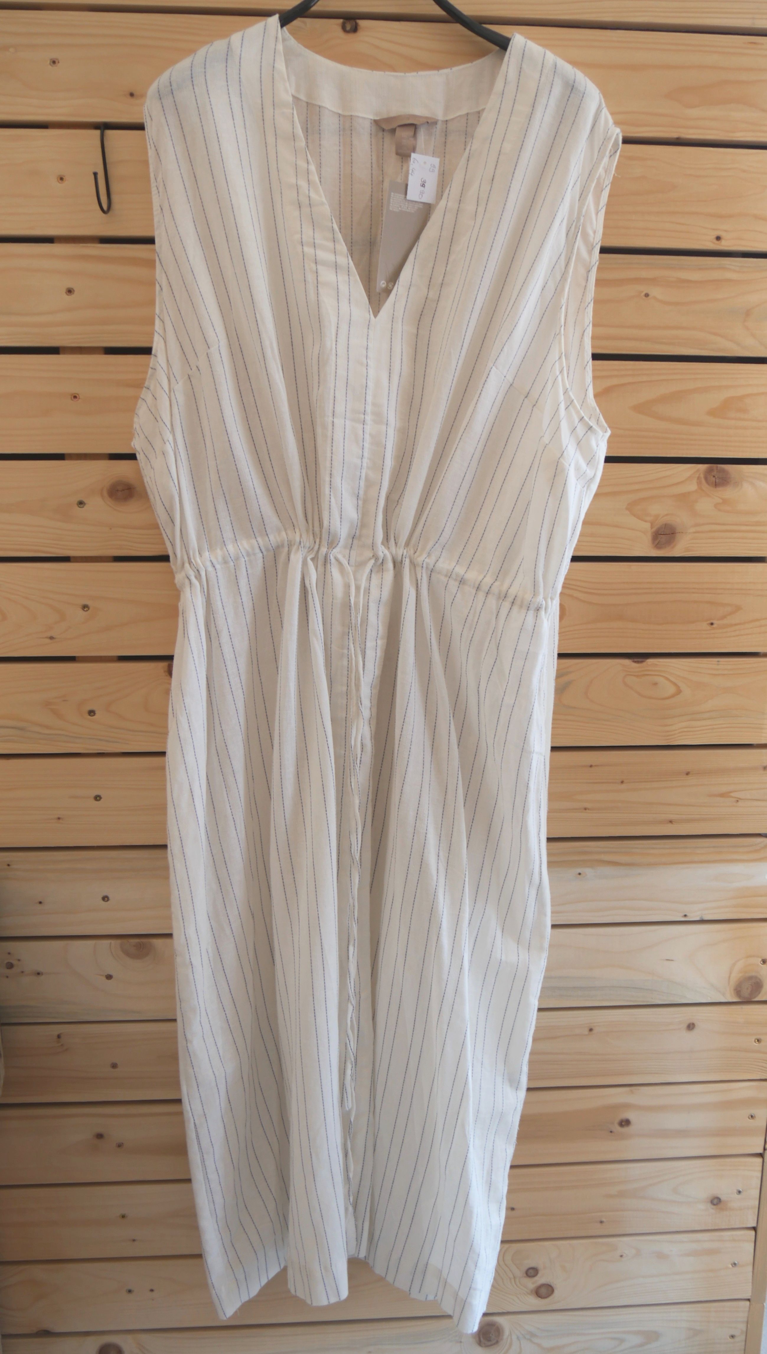 H&M V Neck Kleid Gr. 44 NEU