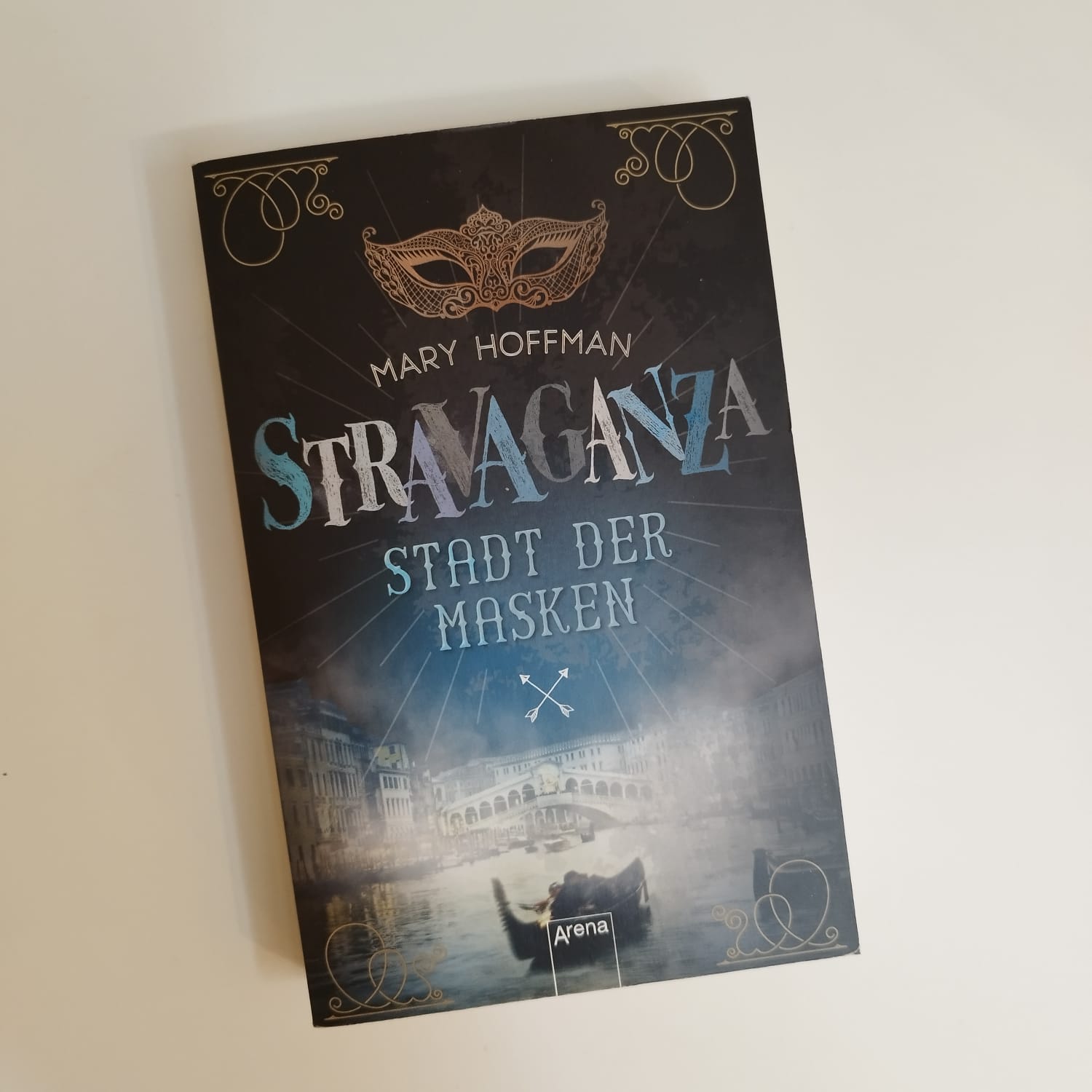 STRAVAGANZA, STADT DER MASKEN - Mary Hoffman