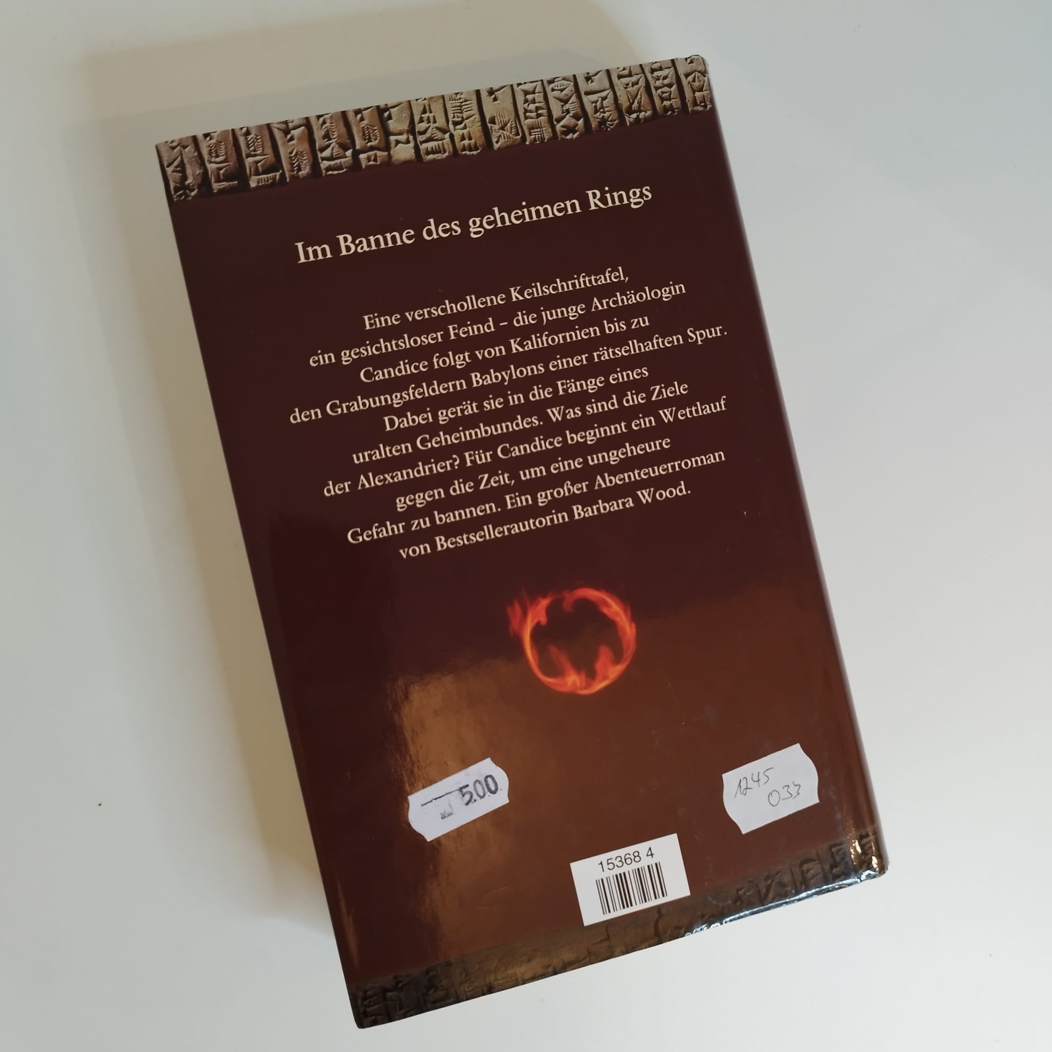 SPUR DER FLAMMEN - Barbara Wood