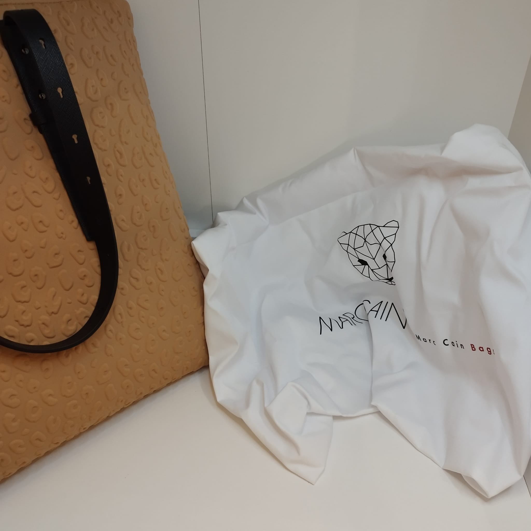 NEU - Marc Cain Handtasche