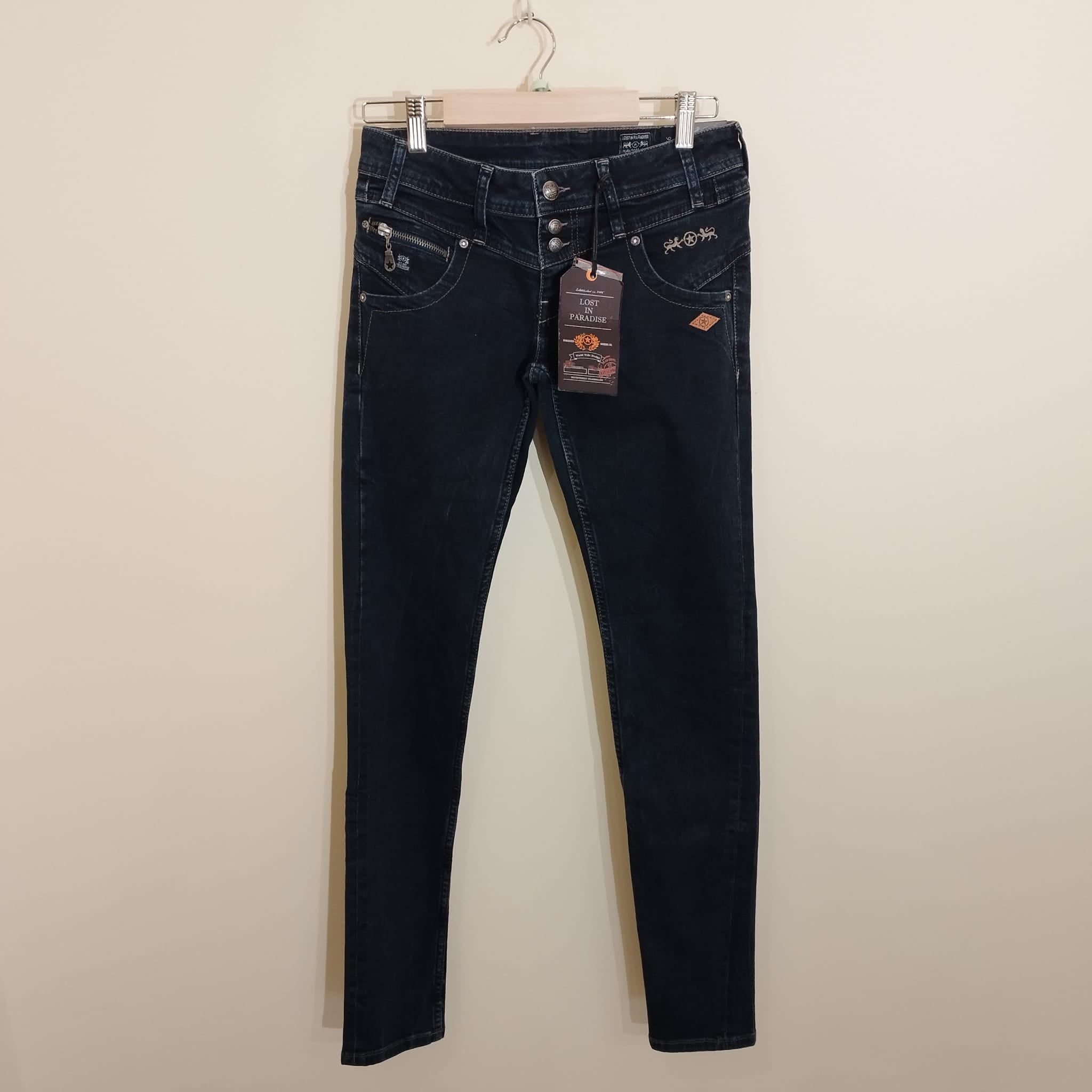 NEU - Jeans Lost in Paradise