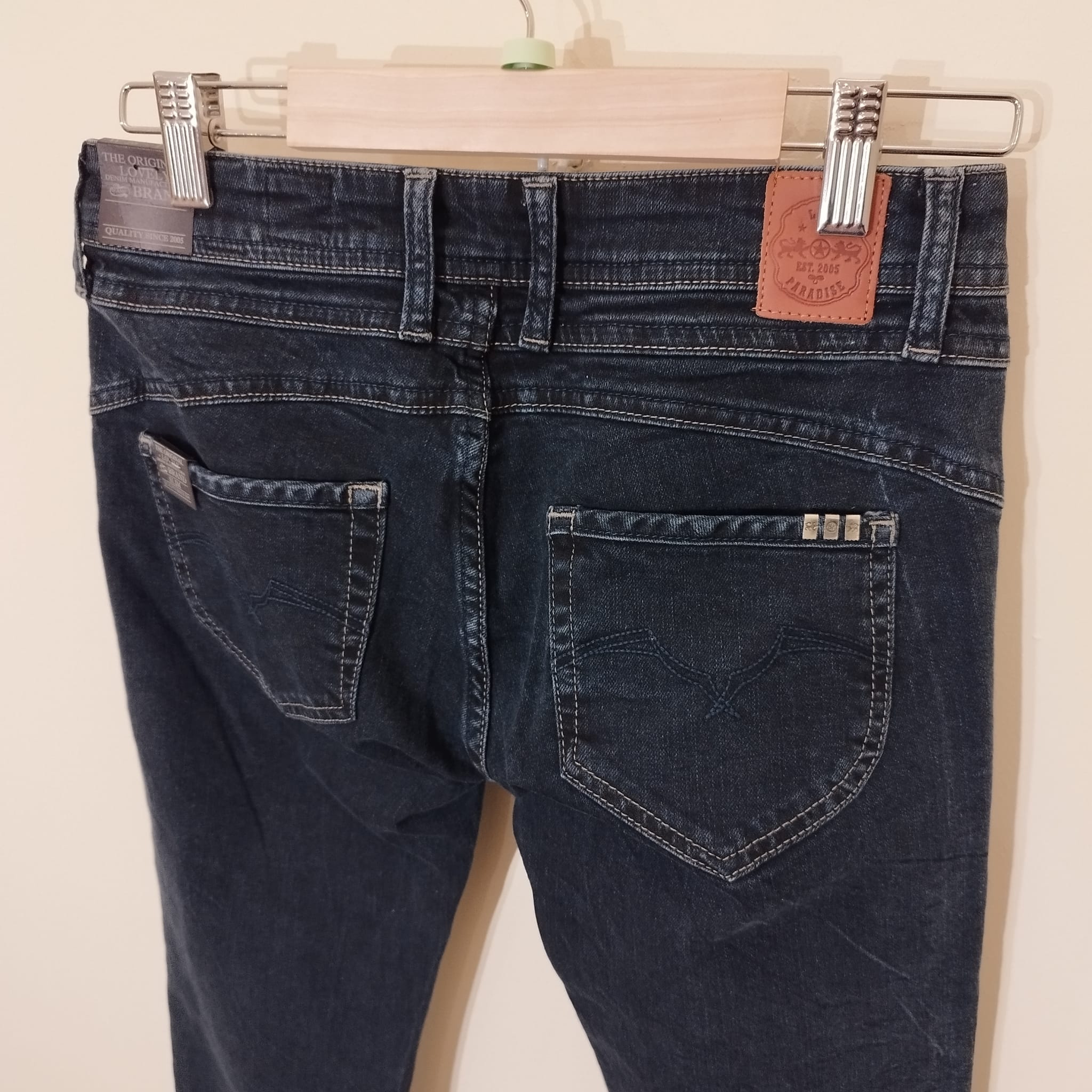 NEU - Jeans Lost in Paradise