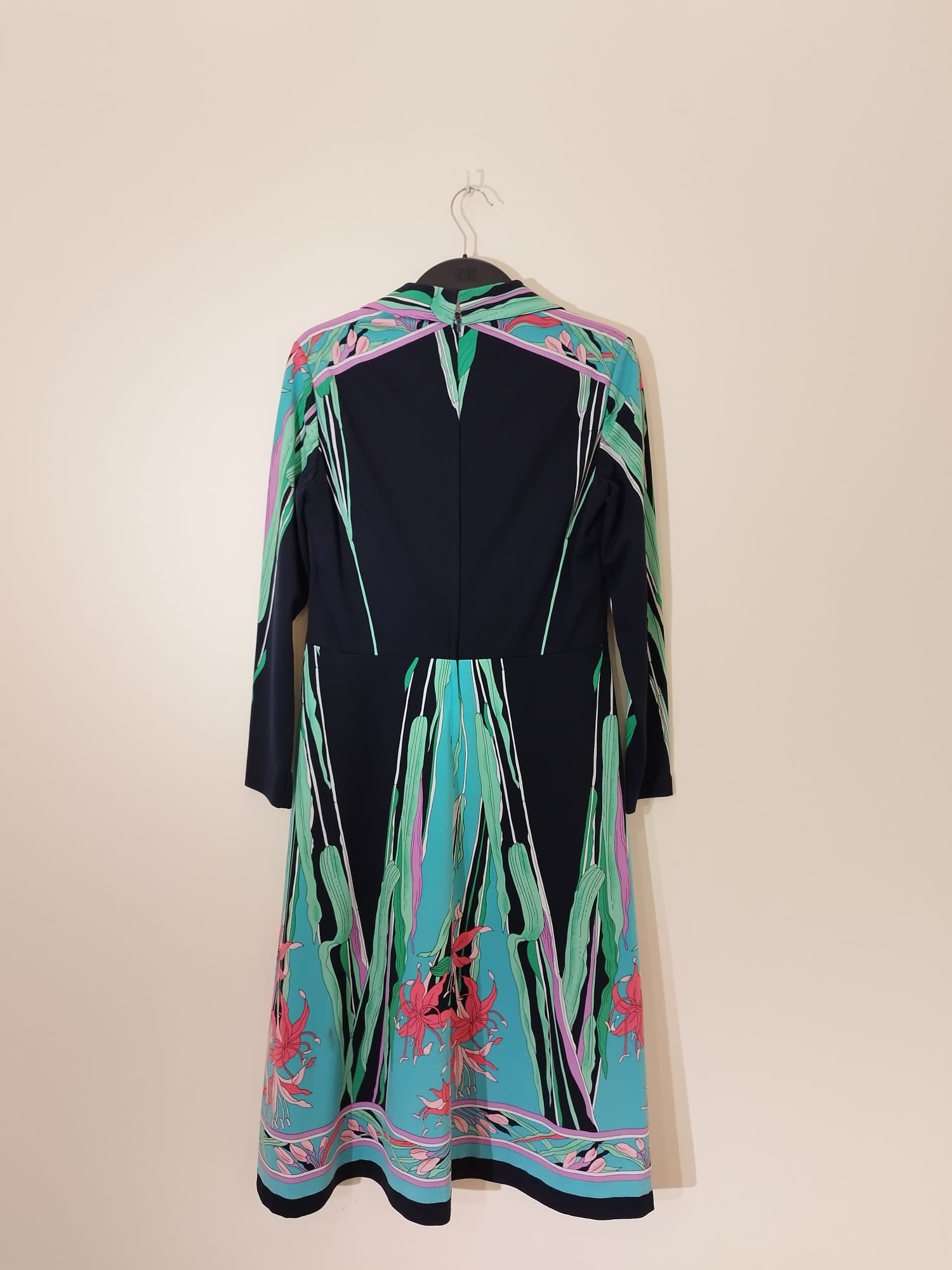 Vintage Kleid schwarz mit Muster