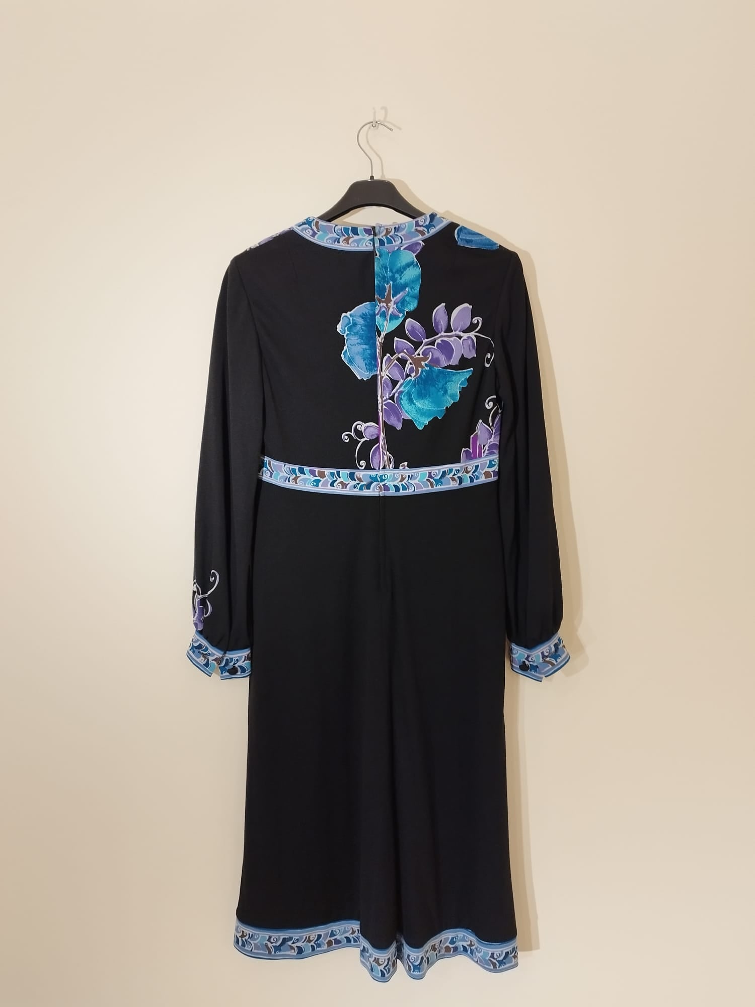 Vintage Kleid schwarz mit Muster