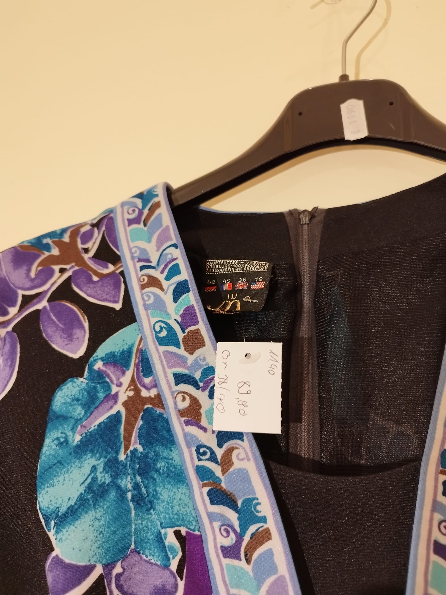 Vintage Kleid schwarz mit Muster