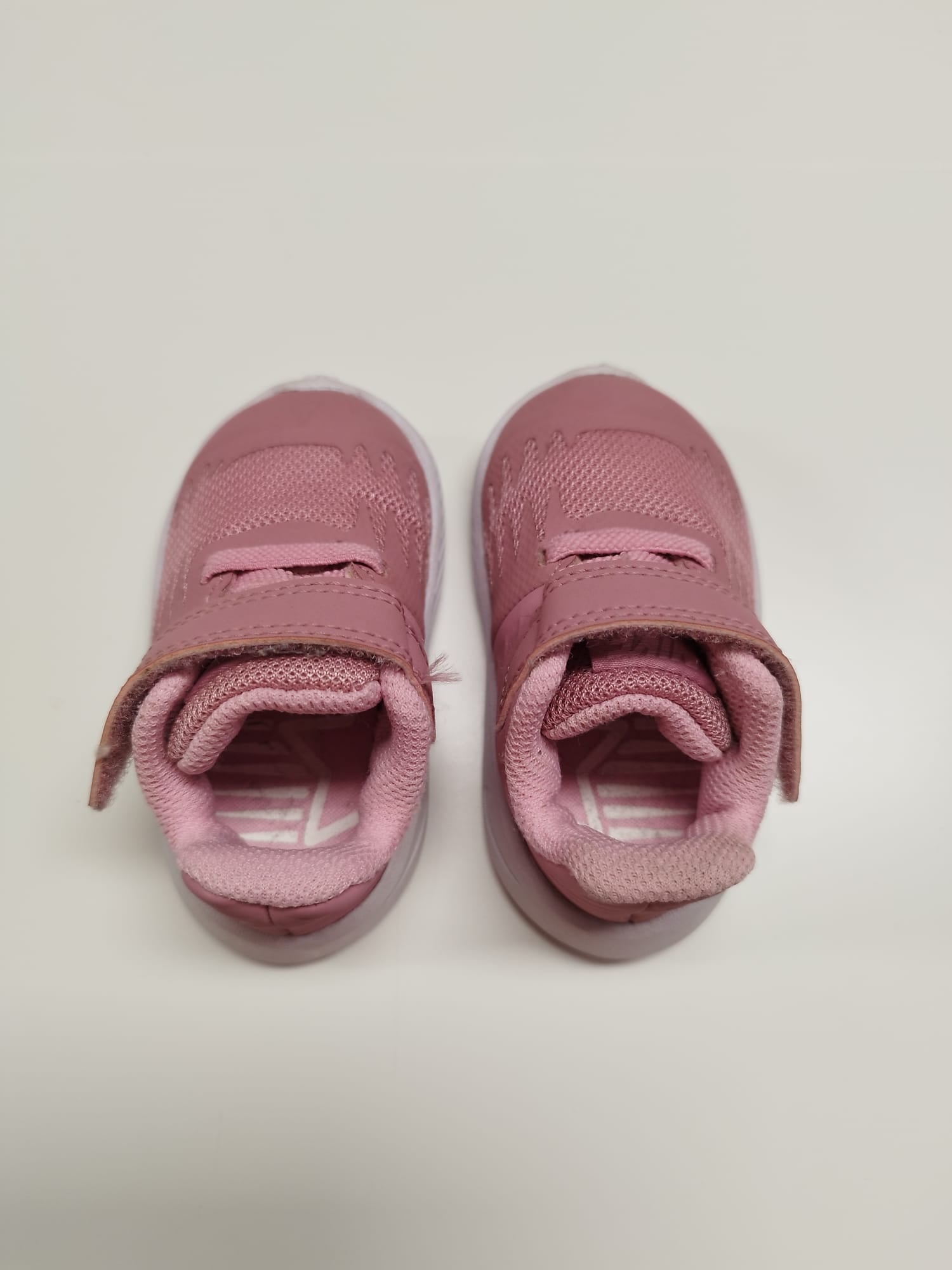 NEU - NIKE STAR RUNNER Mädchenschuhe