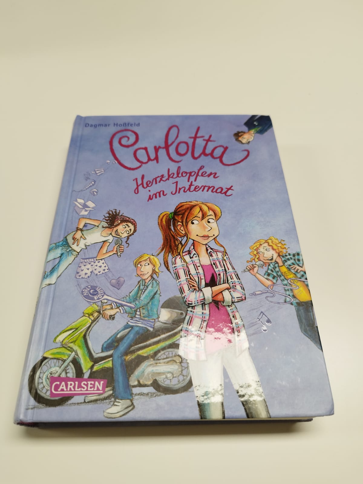 CARLOTTA Herzklopfen im Internat - Dagmar Hoßfeld