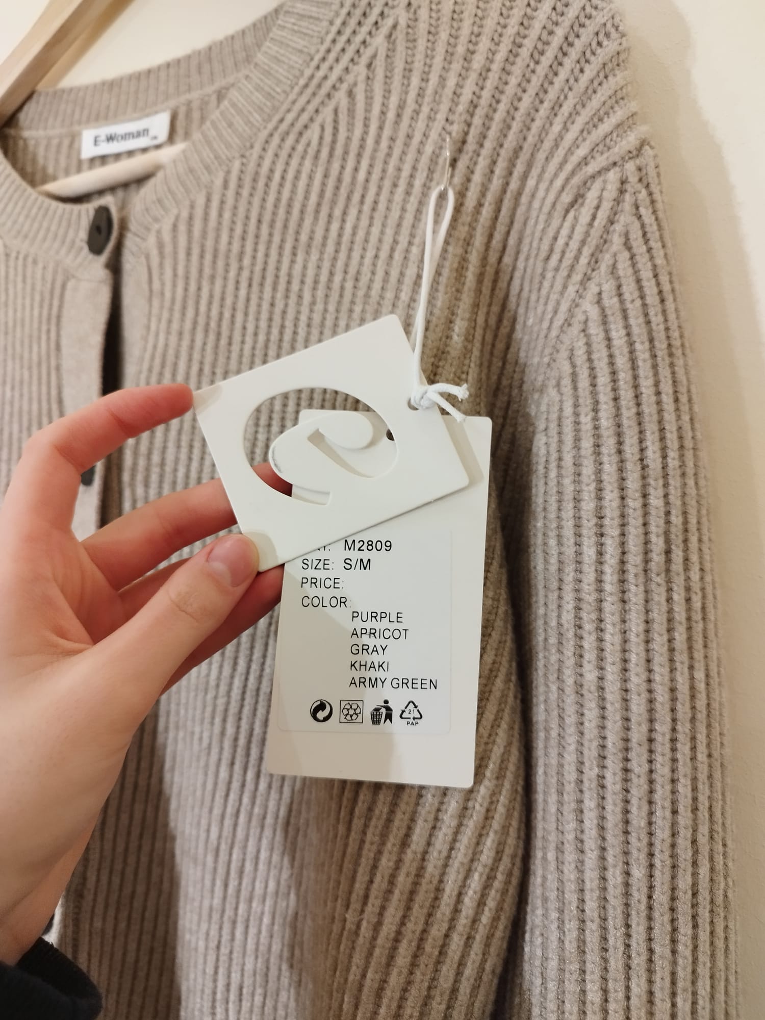 NEU - E-WOMAN FASHION Strickjacke khaki