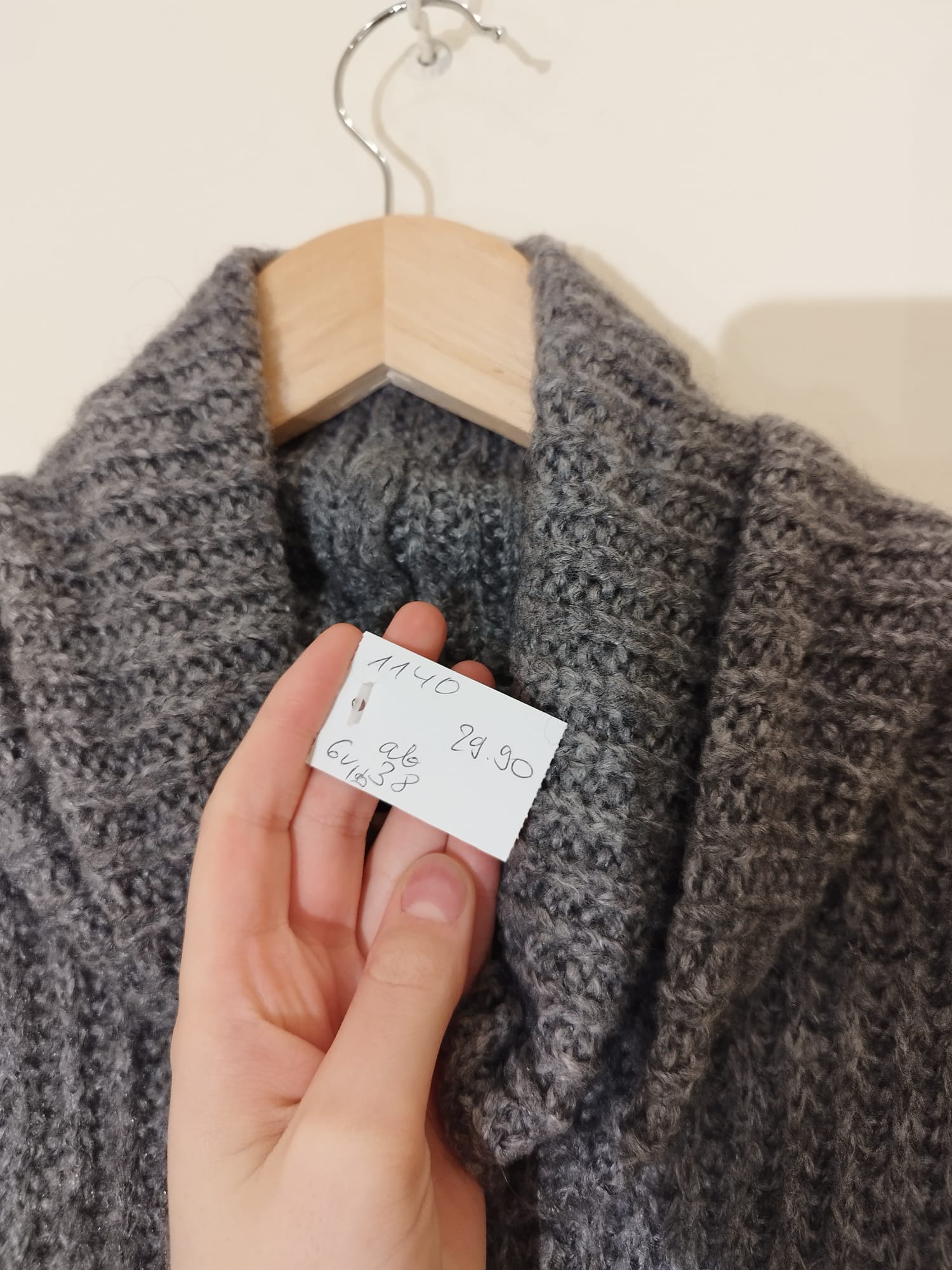 Strickpullover grau