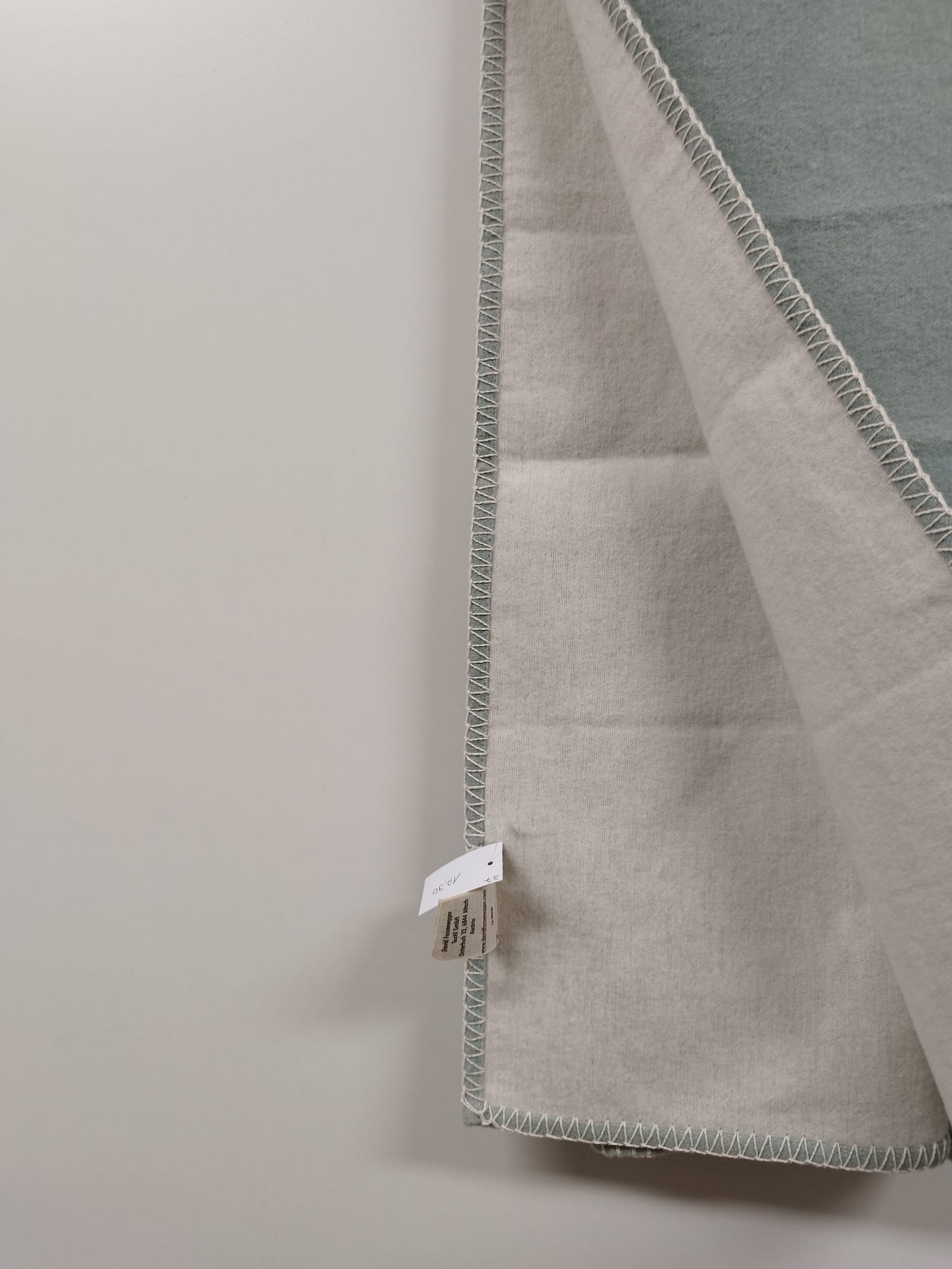 NEU - David Fussenegger - LILI Kinderdecke "Taube" in hellgrün