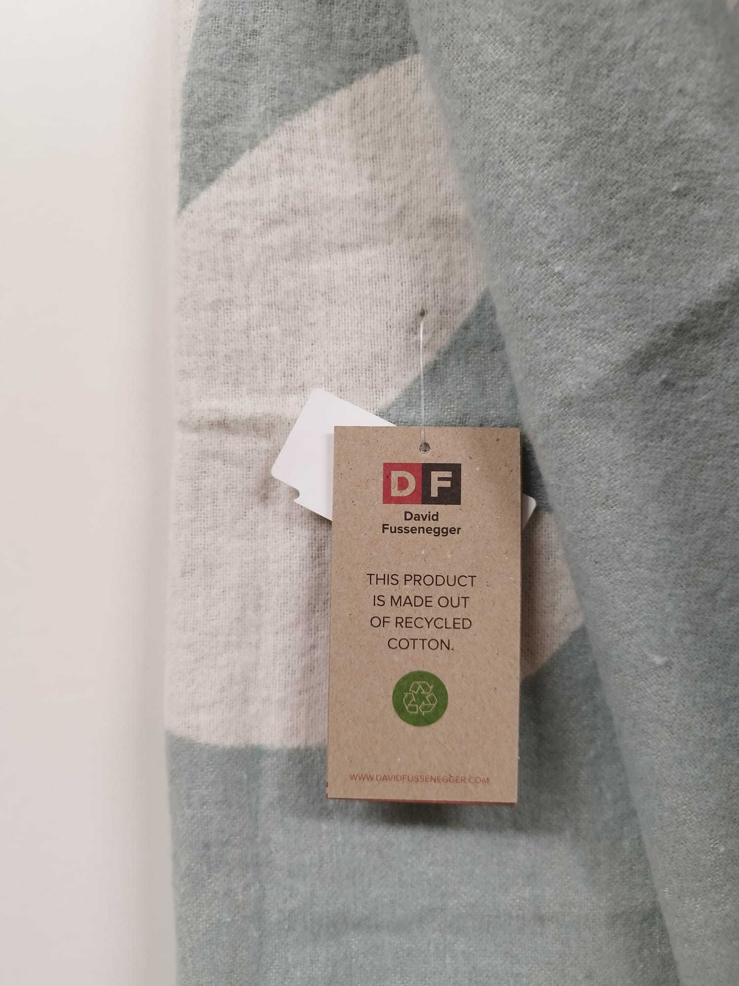 NEU - David Fussenegger - LILI Kinderdecke "Taube" in hellgrün