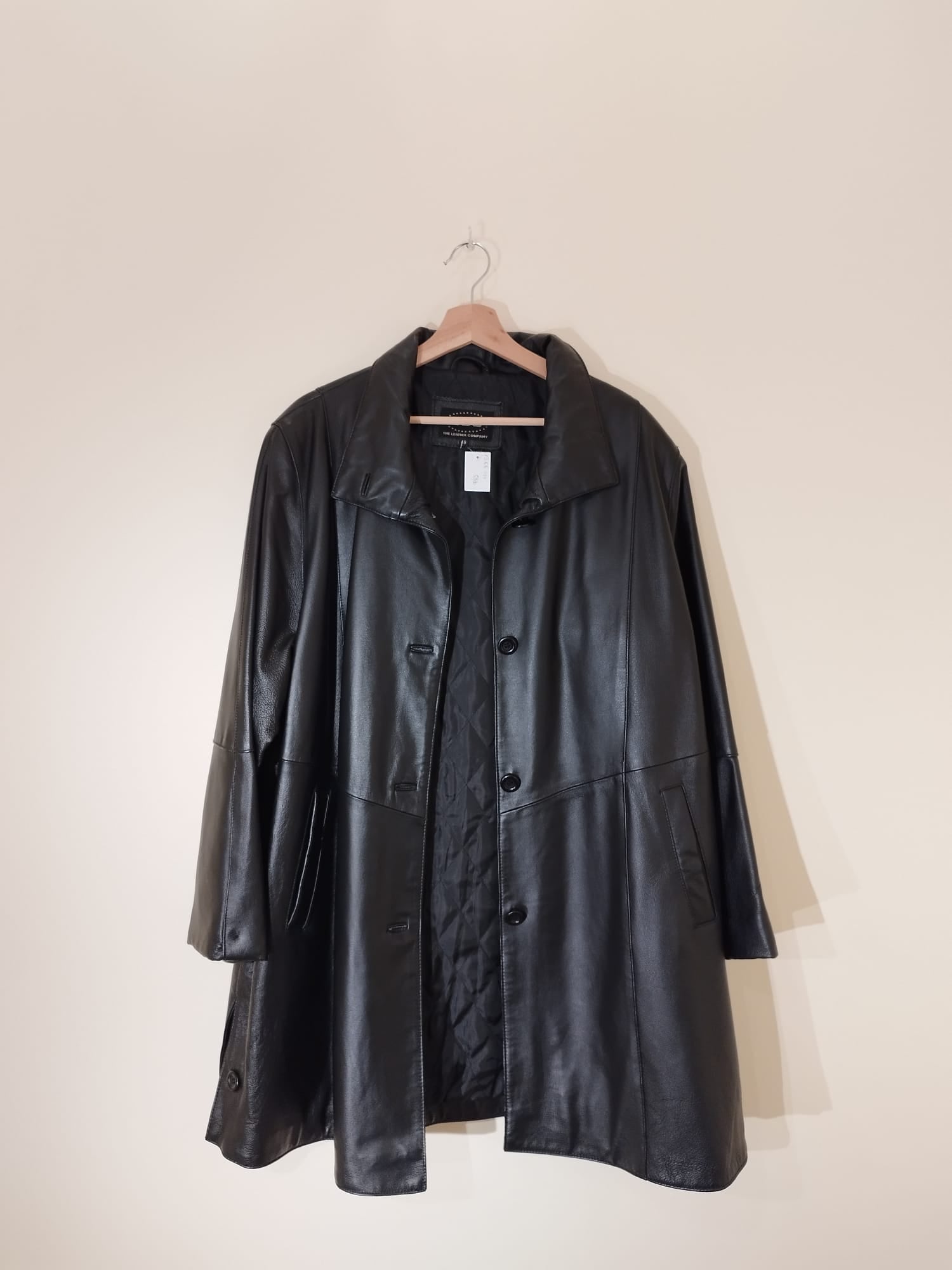 The Leather Company Mantel