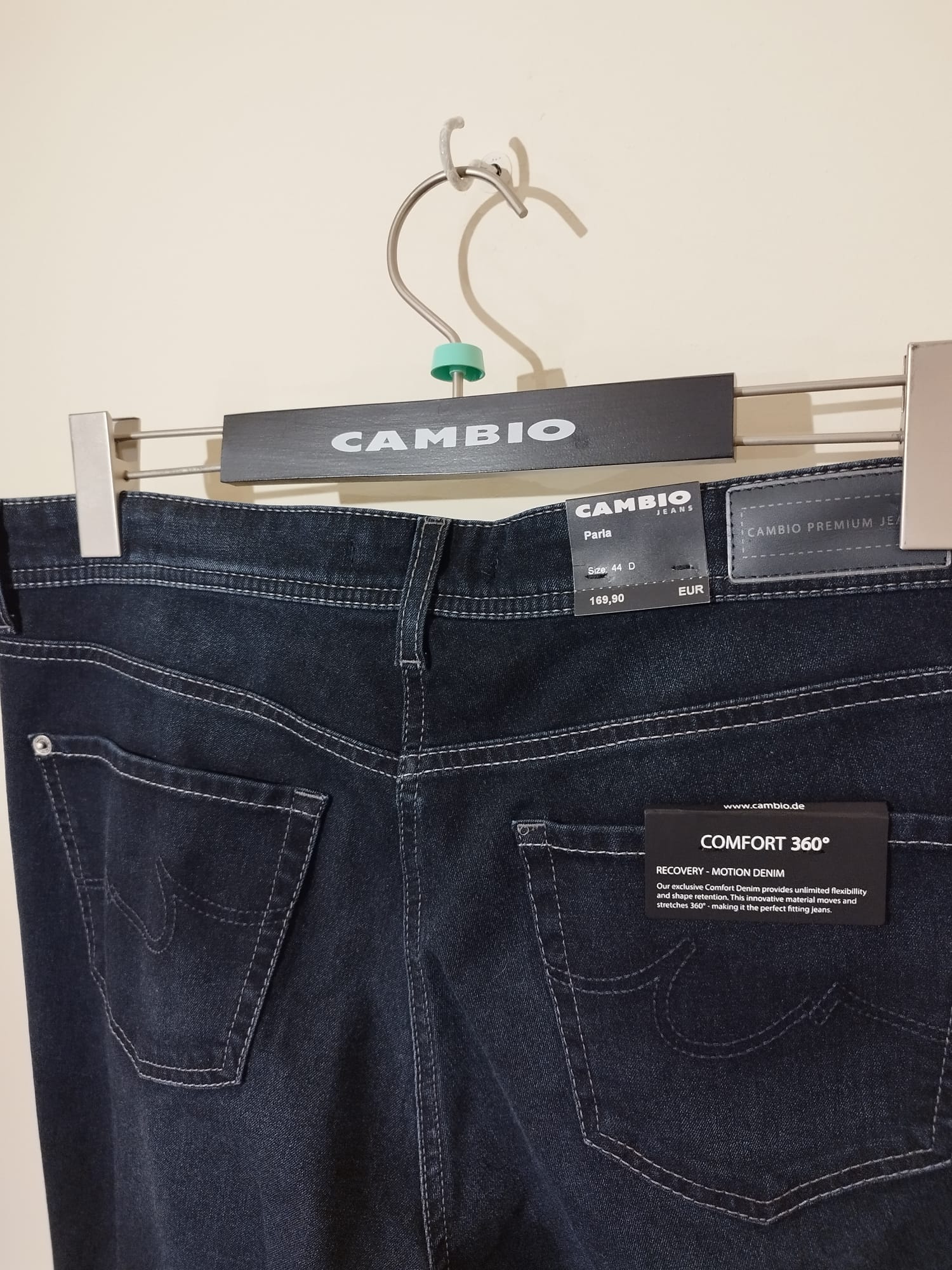 NEU - Jeans CAMBIO "PARLA"