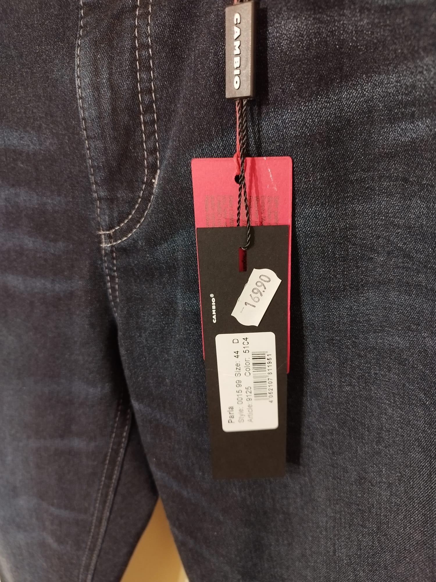 NEU - Jeans CAMBIO "PARLA"