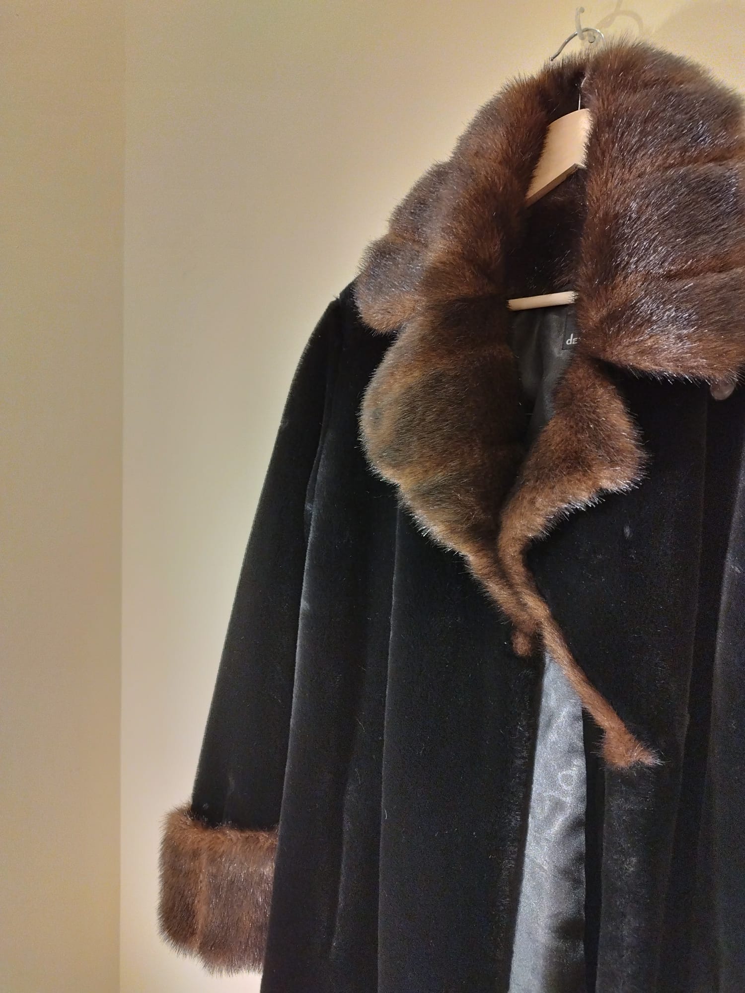 Dennis by Dennis Basso Wintermantel