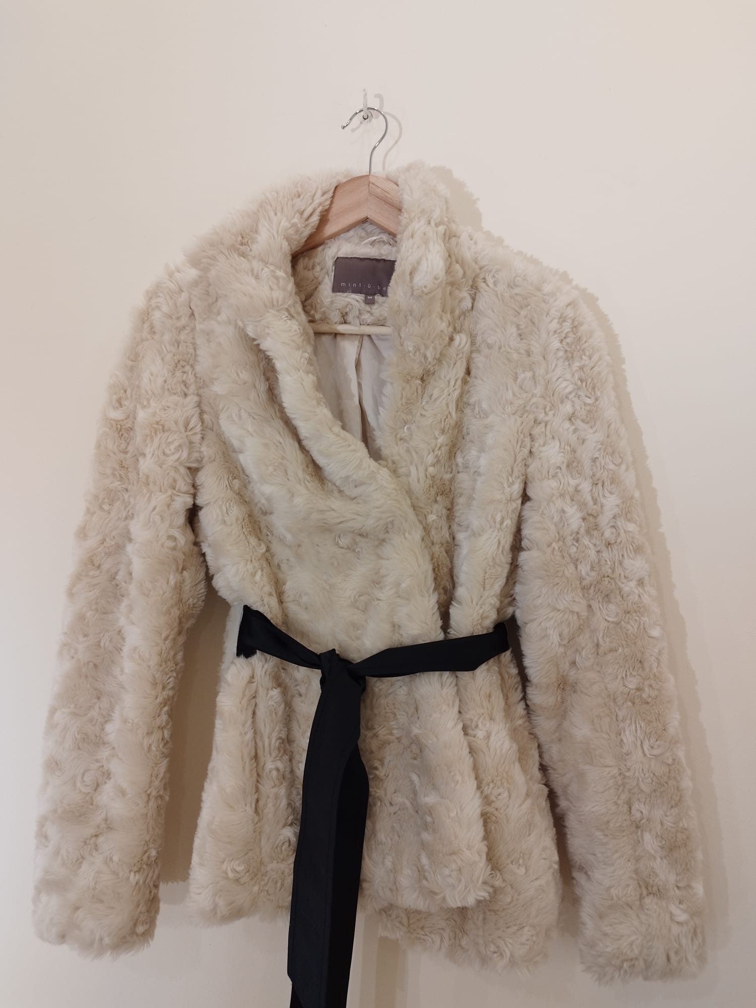 Mint & Berry Kunstfell Jacke