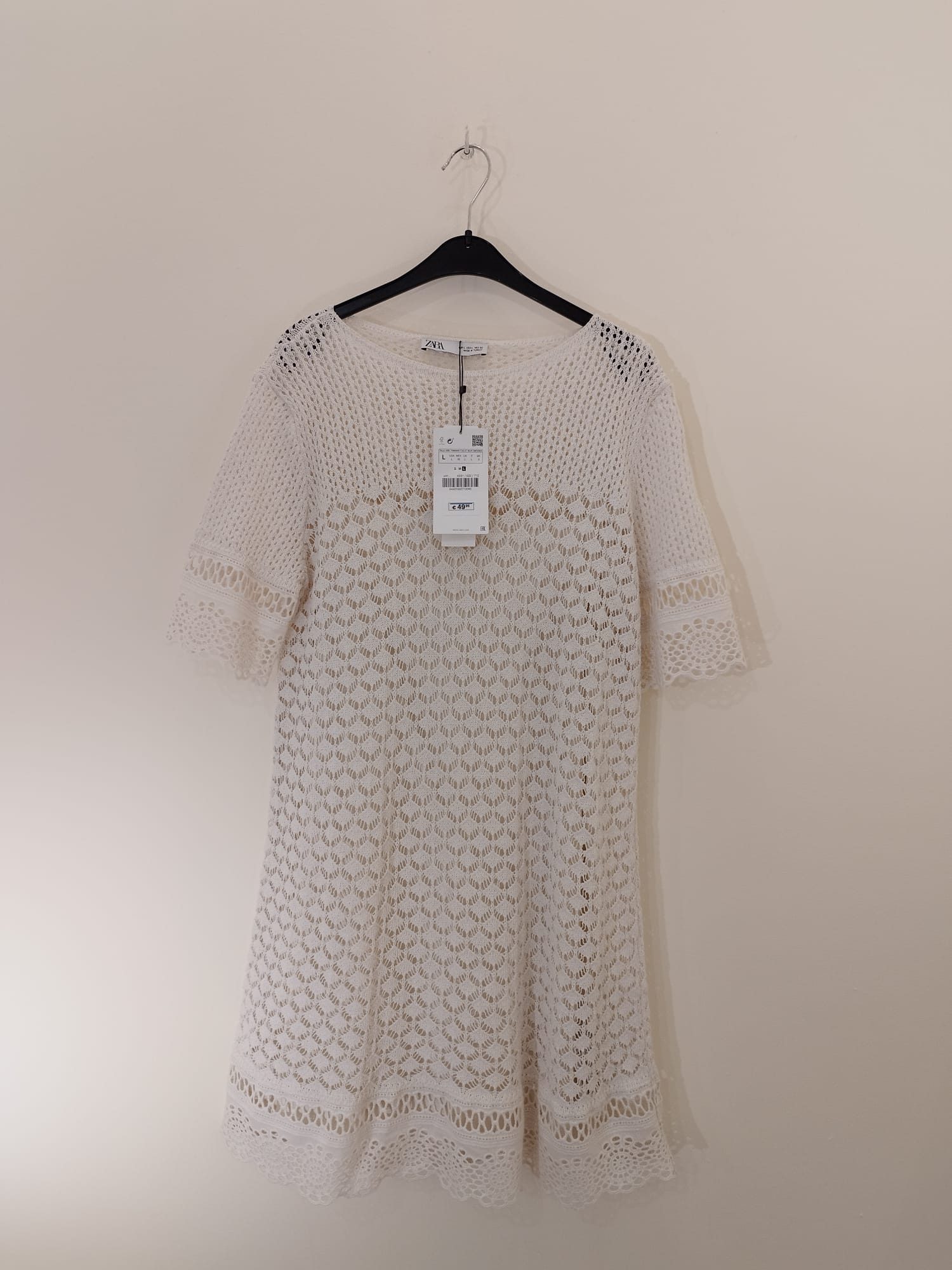 NEU - ZARA kurzes kurzärmliges Sommerkleid