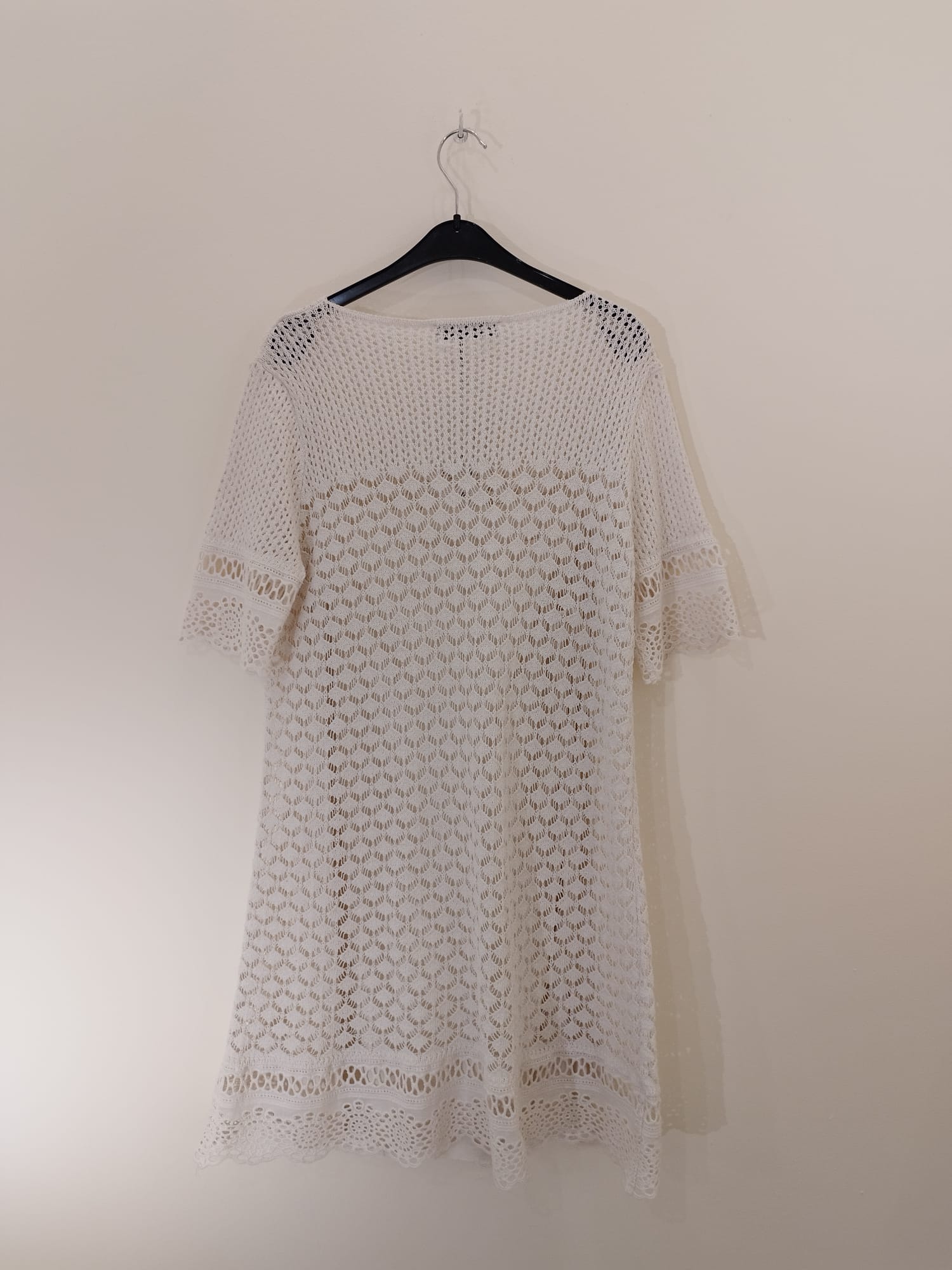 NEU - ZARA kurzes kurzärmliges Sommerkleid