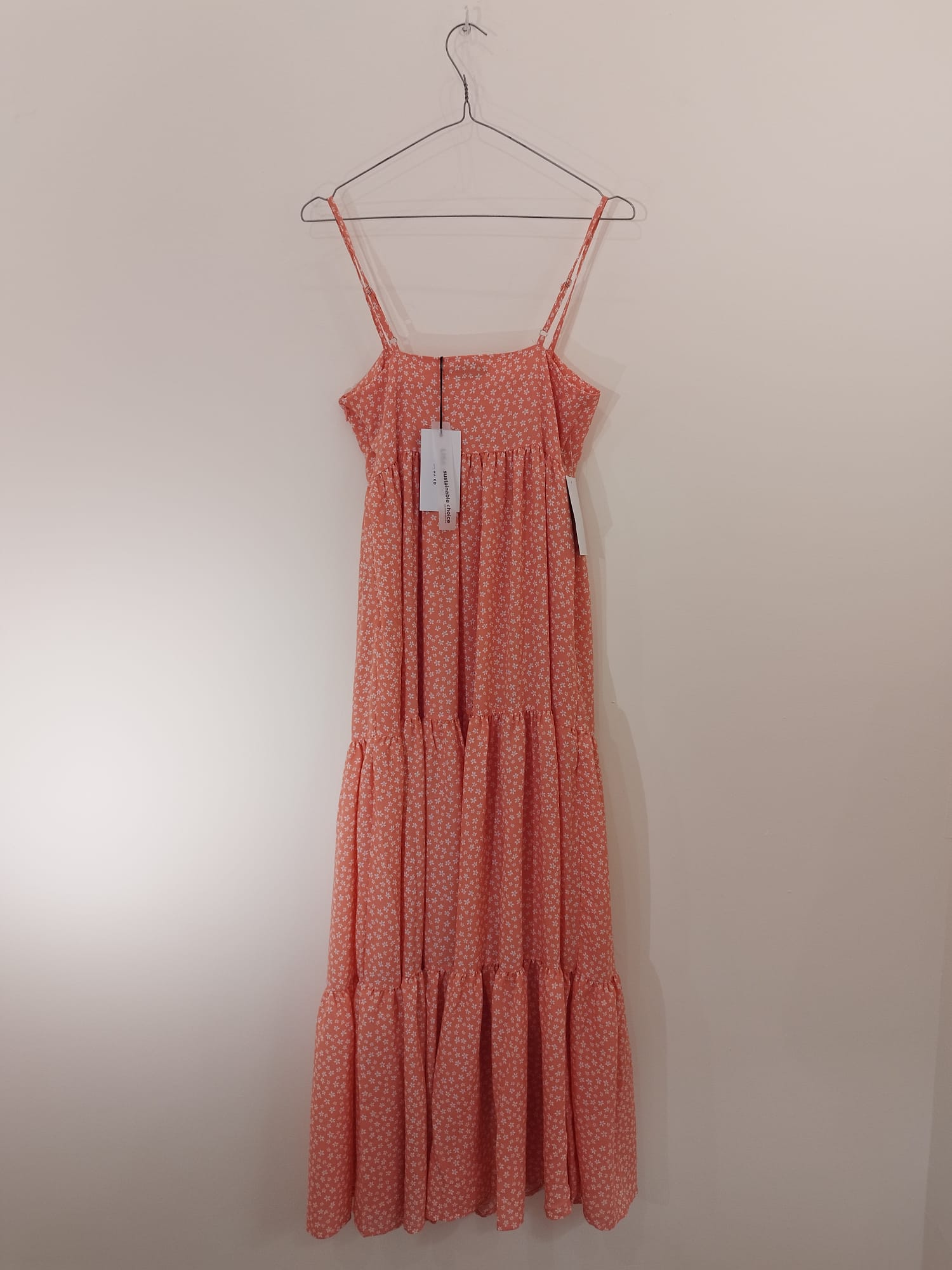 NEU - Lisa und Lena for NA-KD, langes Trägersommerkleid