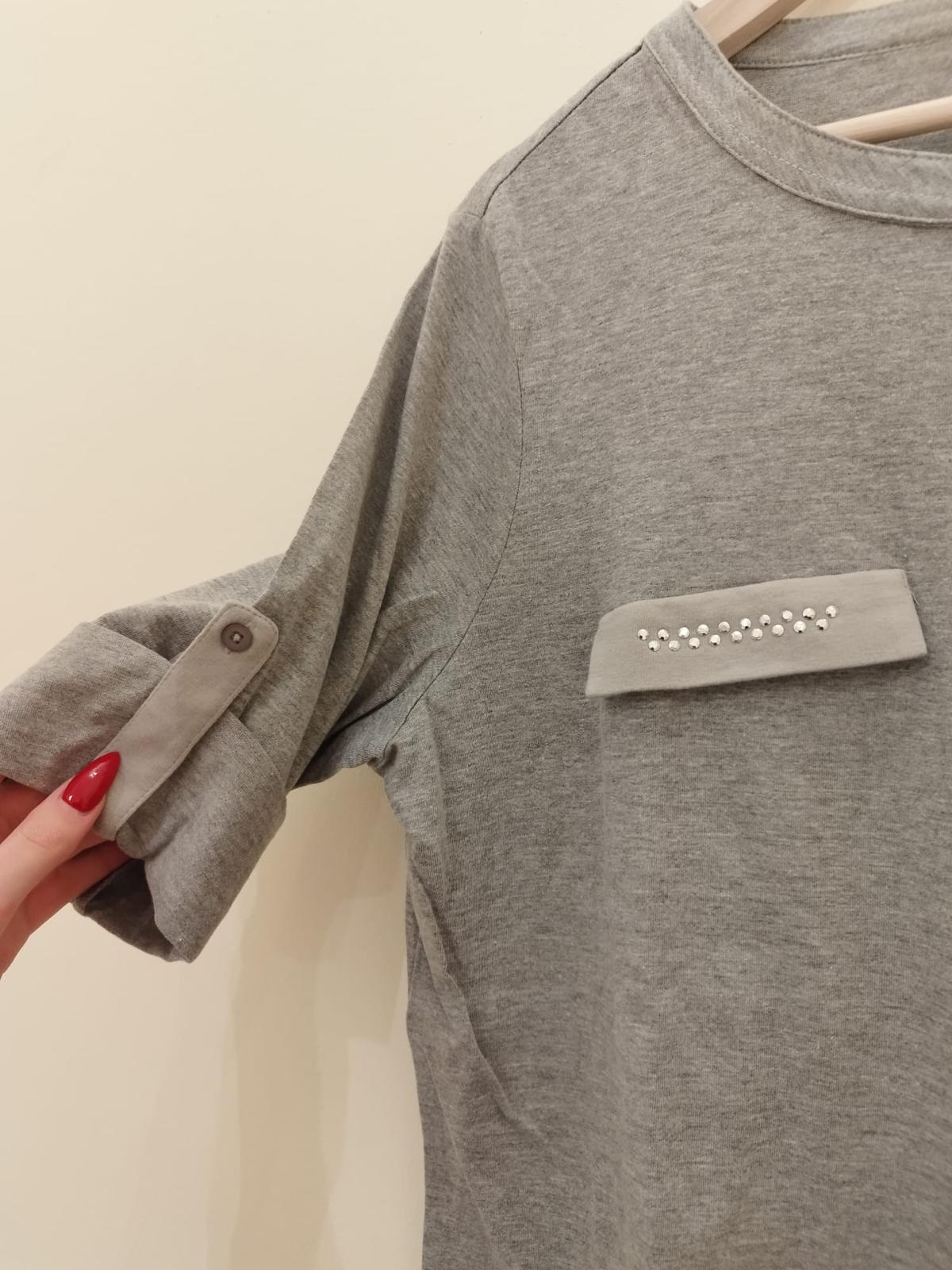 T-Shirt grau mit Reißverschluss