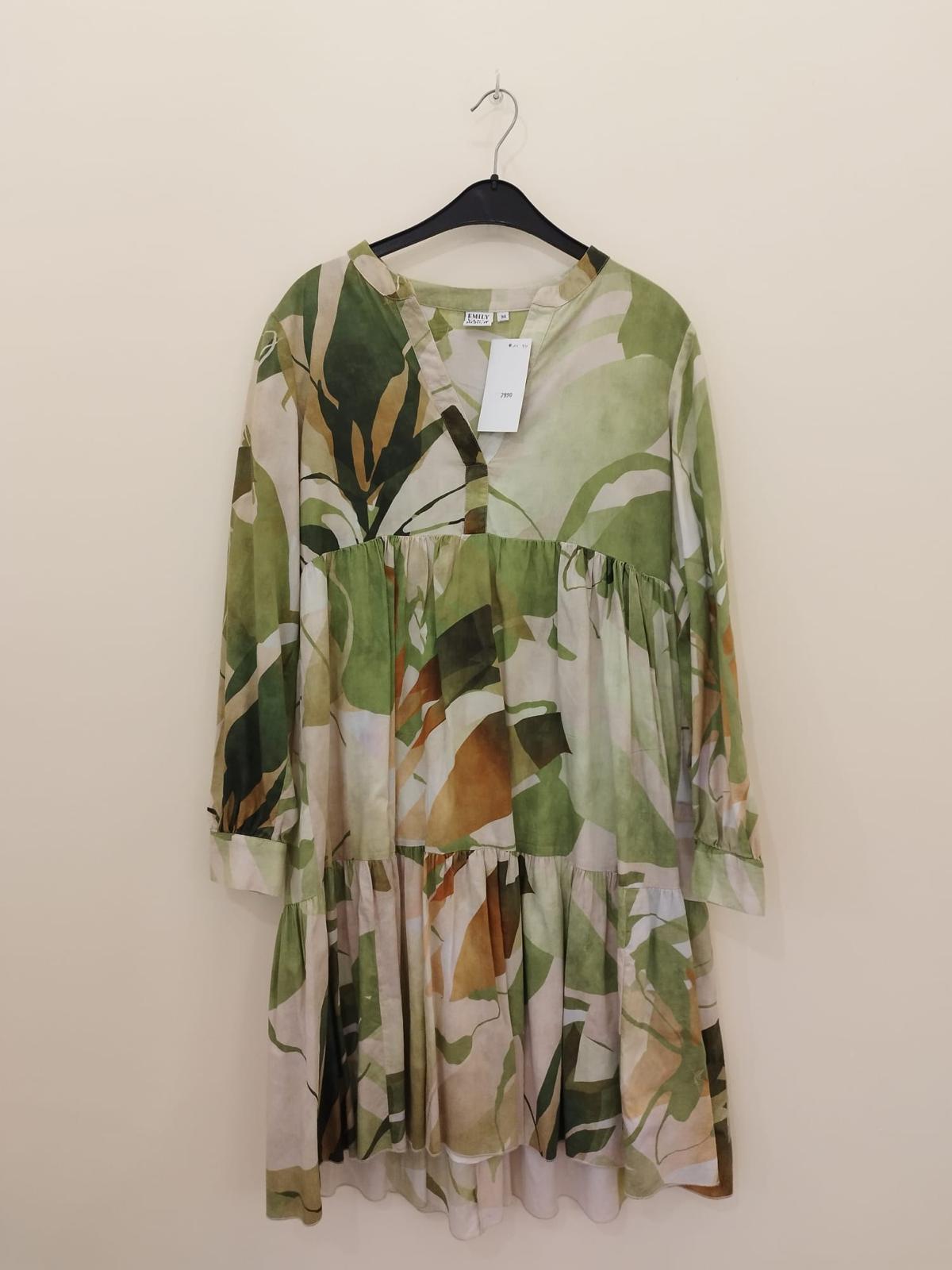 X_NEU - Emily van der Bergh - Kleid