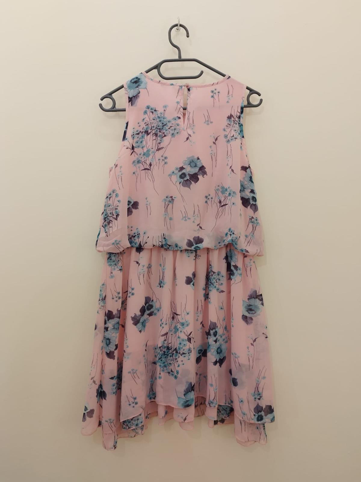 X_UNITED COLORS OF BENETTON Kleid