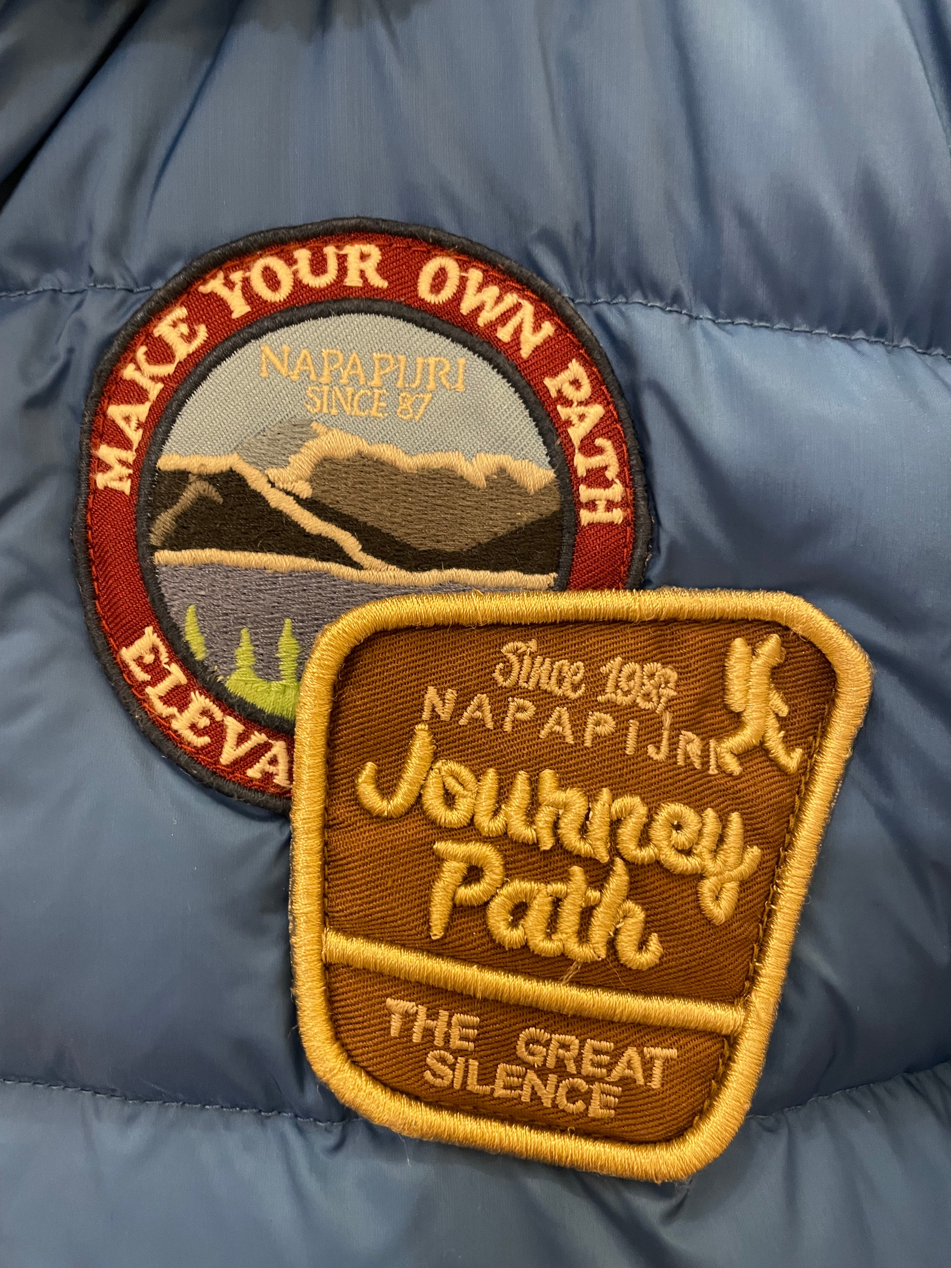 Napapijri Daunenjacke in Gr. 152/164 blau/silber