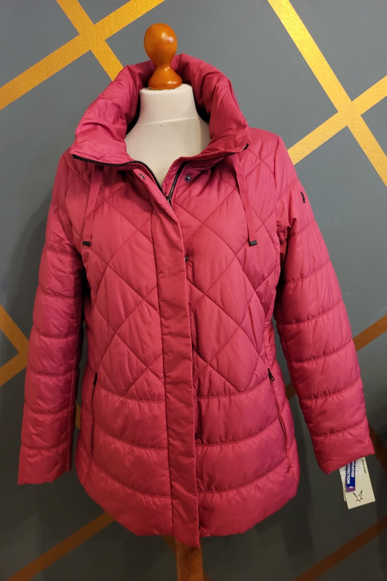 NEU - FUCHS SCHMITT Damenjacke in Dauenoptik